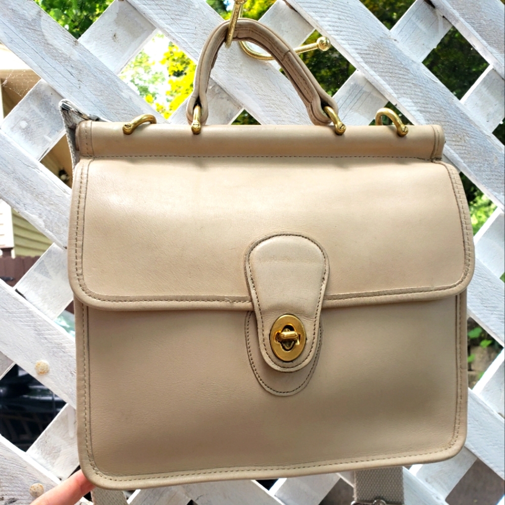 Waverley Willis bone color Willis couch bag